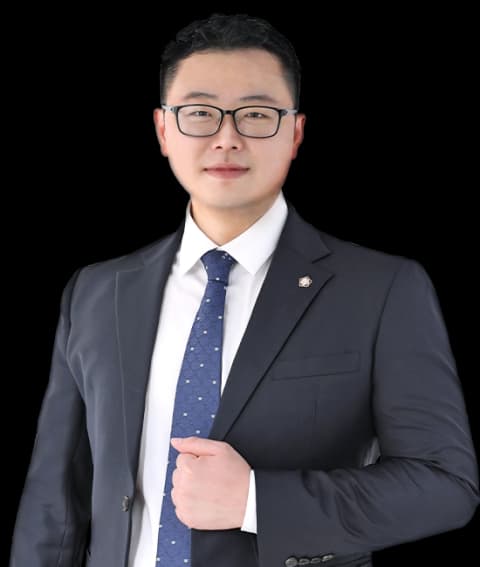 전주공중밀집장소추행변호사 undefined